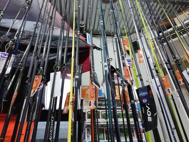 闲逛国外渔具店，探寻让钓鱼人梦寐以求的极品装备